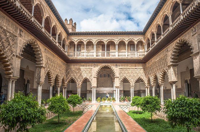 Seville Highlights: Private Family Guided Tour