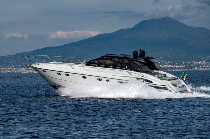 A Classy Capri Tour: a day on a luxury private yacht