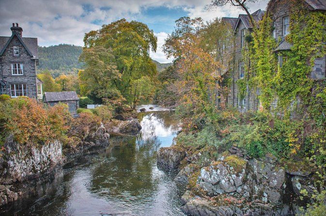 North Wales and Caernarfon Castle day tour from Chester
