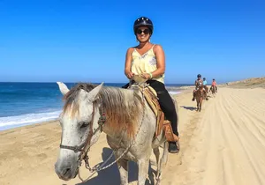 2 Hours Horseback Riding Adventure in Cabo
