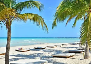 Sailing and snorkeling on a luxury catamaran to Isla Mujeres