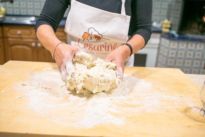 Private Pizza & Tiramisu Class at a Cesarina's home with tasting:Vietri Sul Mare