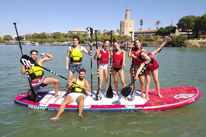 Big SUP in Seville: paddle surfing on an XXL board