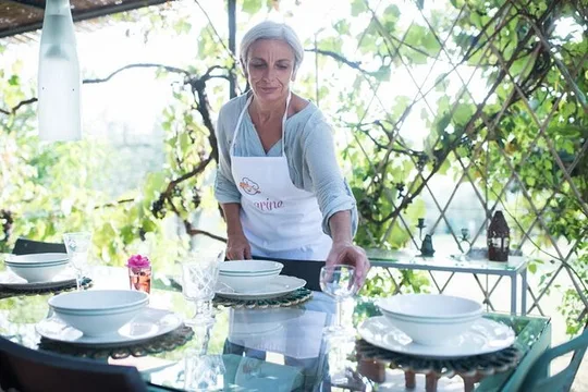 Dining experience at a local's home in Pozzallo with cooking demo