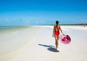 Holbox Day Tour from Cancún: Punta Mosquito & Lunch Experience
