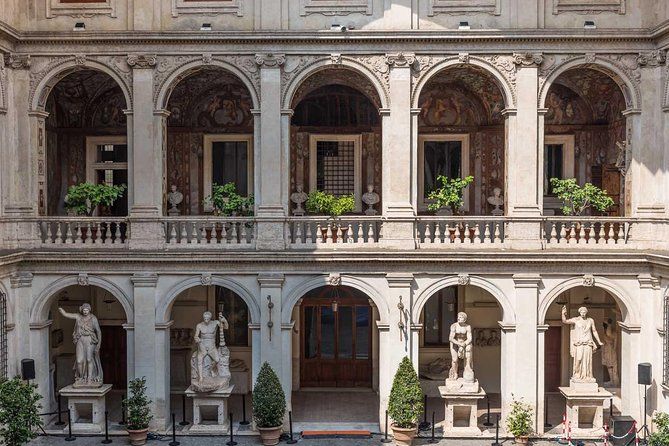 Private Castel Sant'Angelo Tour with Palazzo Altemps