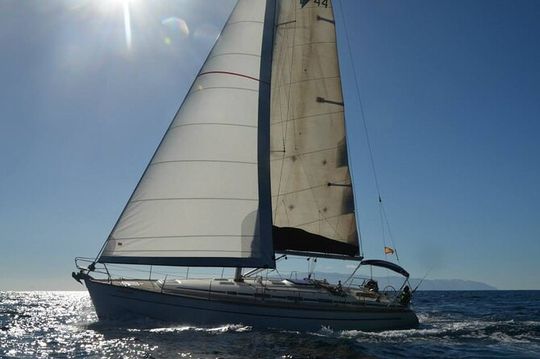 Private Tour 3H – Watch Whales on Sailboat in Los Gigantes