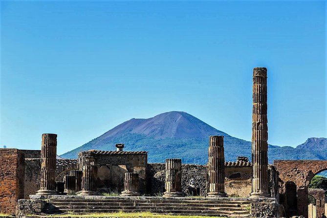 Full-Day Pompeii - Winery Lunch Experience Private Tour