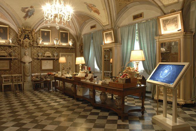 Private Guided Visit of Florence Santa Maria Novella Basilica and its Officina Profumo Farmaceutica