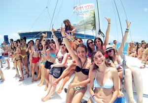 amazing day in catamaran and Isla Mujeres