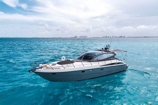 Cancun All Inclusive: Coast & Fun 9h on 50' Cranchi