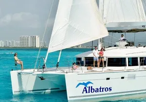 Luxury Catamaran Tour to Isla Mujeres with Transportation