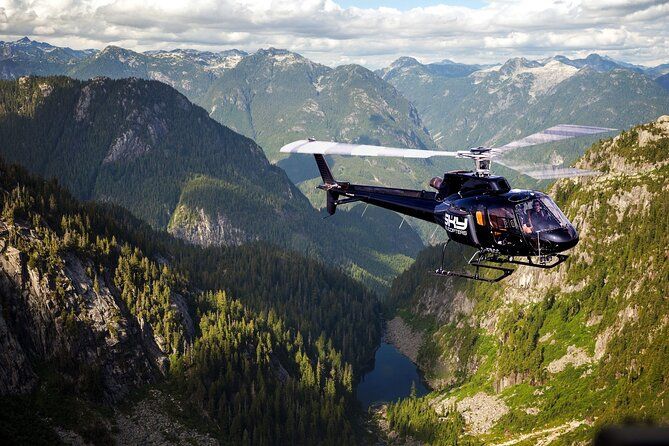 BC Backcountry Helicopter Tours (Depart SKY Hangar)
