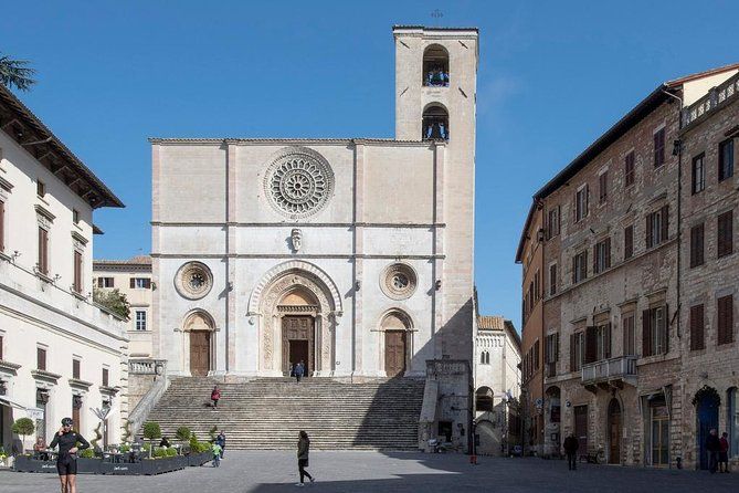 Private tour of Todi with a local guide