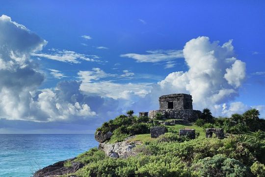 Deluxe Tour 4x1 Tulum, Coba, Cenote Kuxtal and Playa Del Carmen