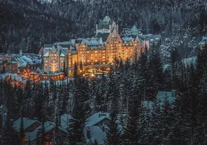 Whistler, Shannon Falls, and Sea to Sky Day Trip from Vancouver