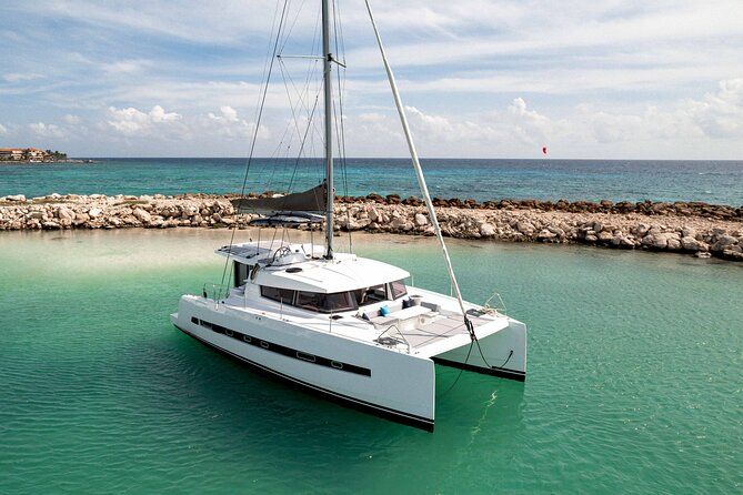 Private 40' Bali Catamaran – Drinks & Food Included
