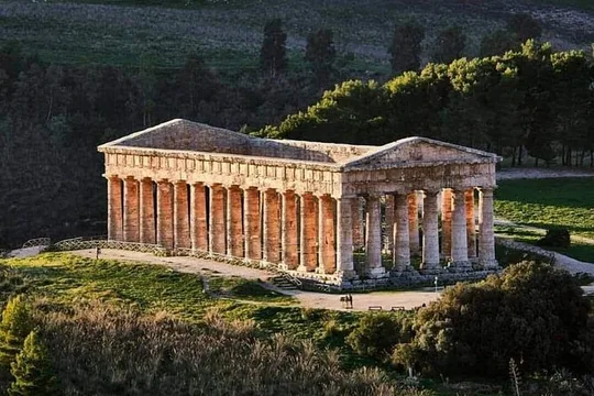 Private Tour to Segesta, Erice and Wine Tasting in Marsala