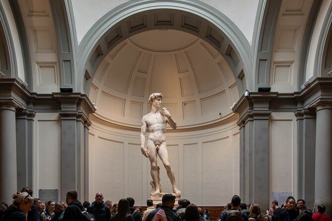 Florence: Accademia Gallery Audio Guided Tour led by Tour Leader