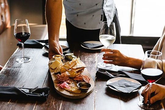 Whistler Guided Lunch Tour - 4 Restaurants in 1 Fun Afternoon