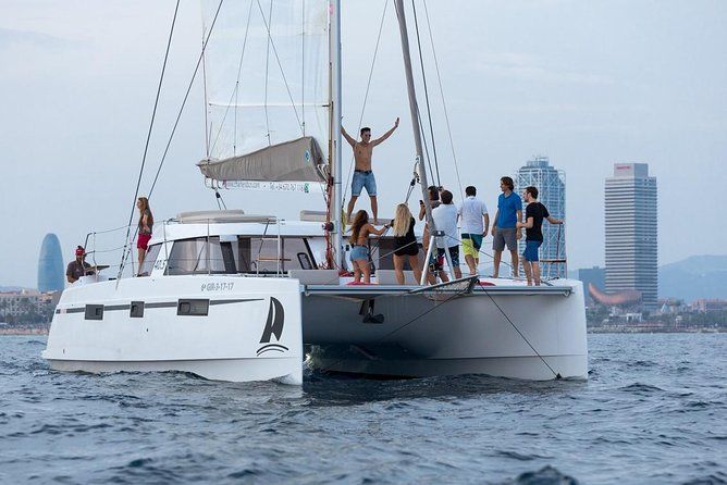 Catamaran Experience 17-20 passengers from Port Olimpic Barcelona
