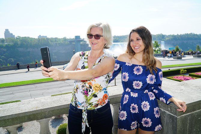 Splendours of Niagara Falls Luxury Small Group Tour from Toronto