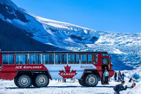 Columbia Icefield Tour with Glacier Skywalk from Banff