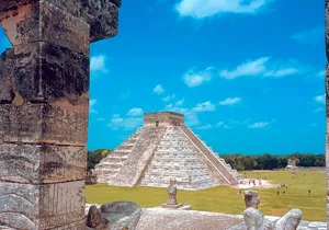 Tour Chichen Itza, 2 Cenotes, and Valladolid from Cancun