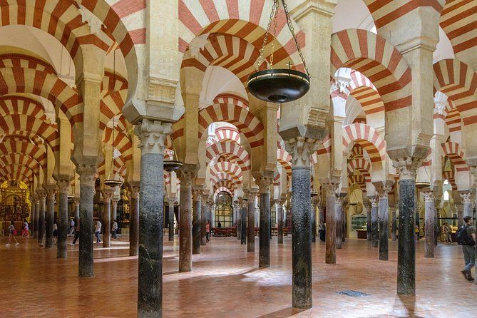 Córdoba, Mosque-Cathedral, Jewry and Patios