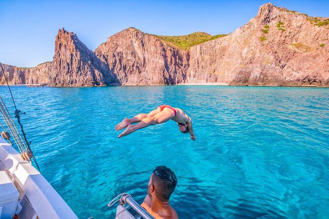 Boat Day in Carloforte with Snorkeling and typical lunch.