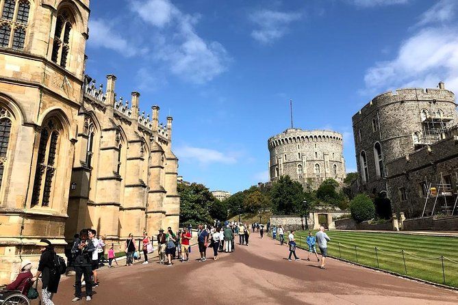 Monarch's London: Windsor Castle & Hampton Court Palace