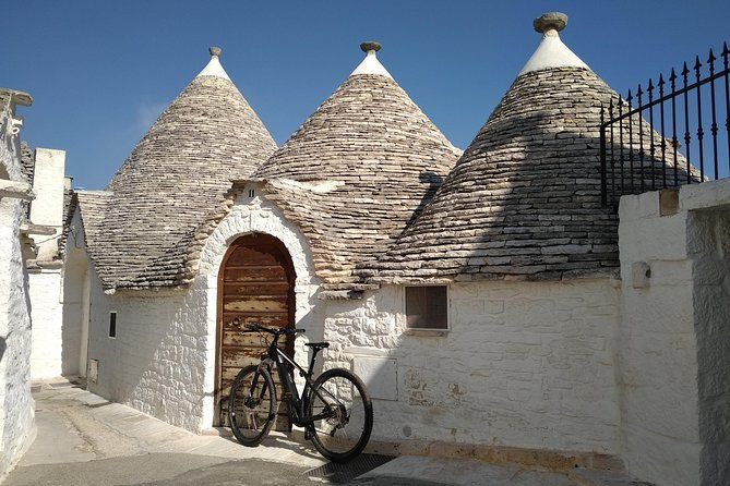 Ebike tours: Alberobello and the wines of Valle d'Itria