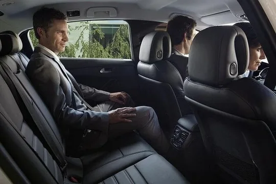 Paris Private Departure Transfer: Hotel to Train Station