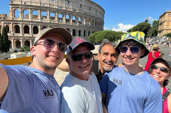 Private tour: Colosseum, Roman Forum, Palatine Hill - VIP Service