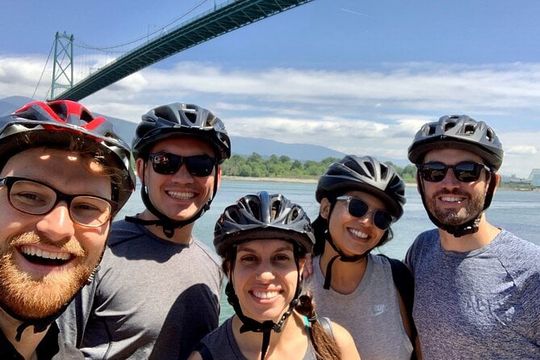 Stanley Park & Vancouver City Highlights 4 Hour Bike Tour 2 in 1