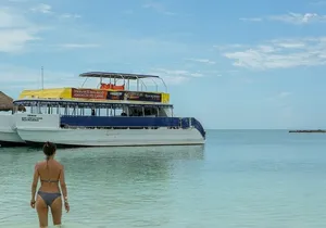 Isla Contoy Snorkeling Experience with Buffet