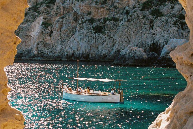 Private Tour 4 hours Es Vedra, Atlantis or Cala Comta, Cala Bassa