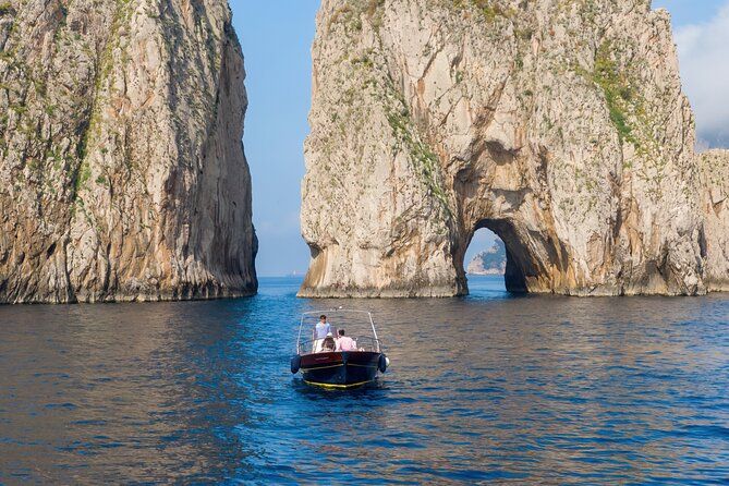 4 Hours Private Boat Tour of Capri