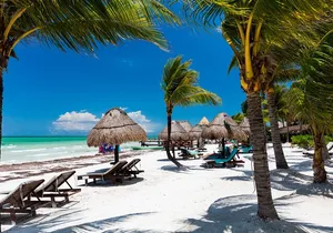 Holbox, all its beauty in 1 day (round trip, lunch and guided visit included)