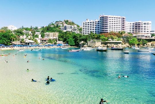 Half Day Tour Hiking La Roqueta Island and Lunch