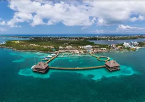 Paradisiacal catamaran to Isla Mujeres tour, includes open bar