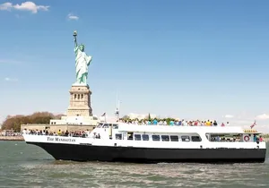 Liberty Sightseeing Cruise and Manhattan Top Sights Walking Tour