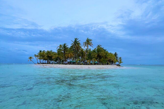 Private Half-Day Catamaran Cruise, Turks and Caicos Islands