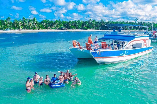 Party Boat /View Dolphins / Snorkling /Free Drinks and Transportation