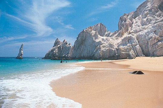 Tour to The Arch and Lover's Beach (optional) from Cabo