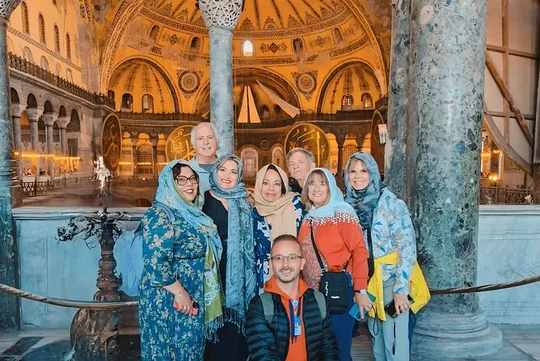 Istanbul Highlights Small-Group Tour with Bosphorus Cruise