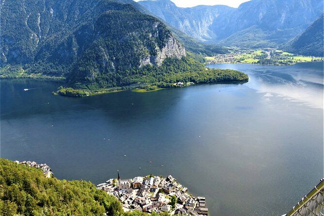 Hallstatt and Salt Mines Small-Group Tour from Salzburg
