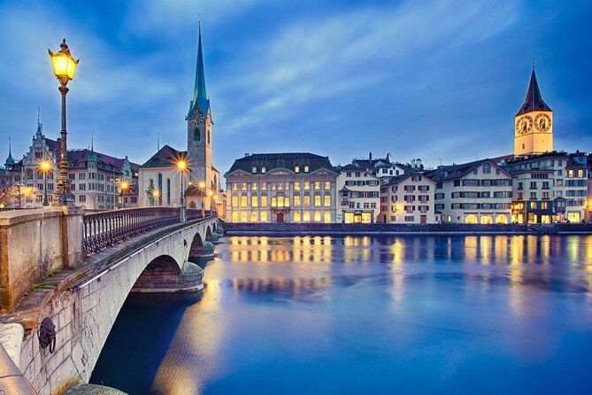 LINDT Home of Chocolate, Cruise On Lake Zurich And Old Town Walking Tour