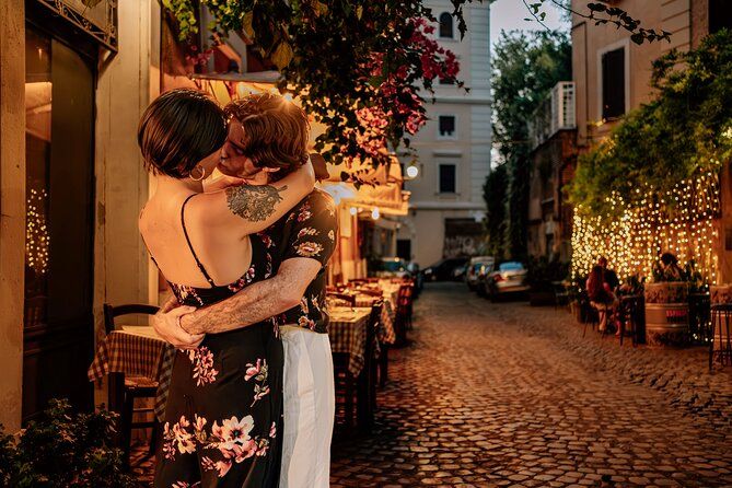 Rome Private Romantic Photoshoot in Charming Trastevere