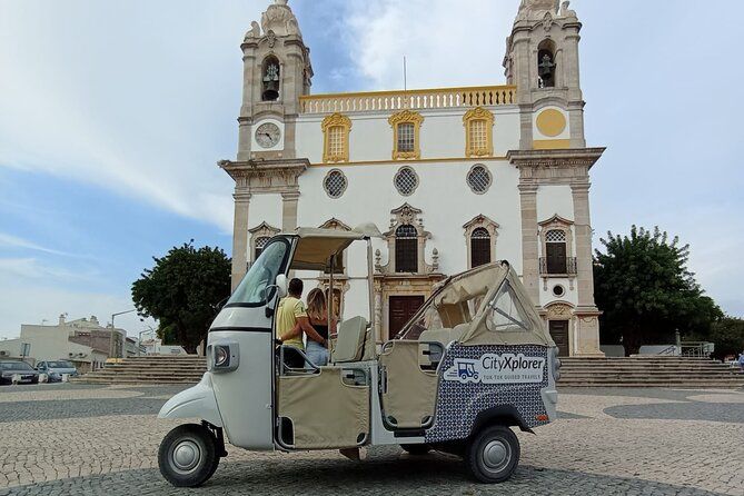 Private Tour throughout Faro in a TukTuk